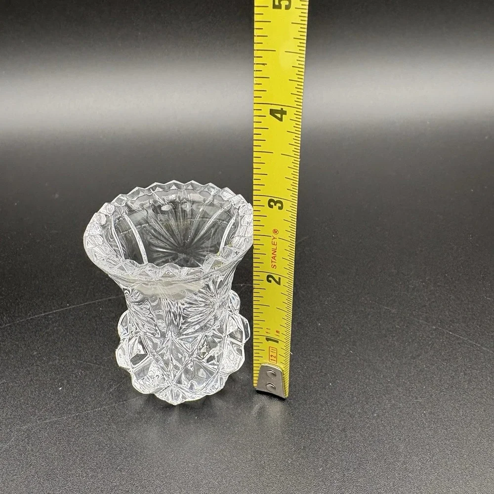 VTG‎ Kristal Zajecar 24% Lead Crystal Bud Vase / Yugoslavia